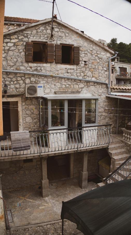 Scardona Rustica, Bed & Breakfast With Jacuzzi, Bbq And Free Parking In Skradin, Krka Apartment Exterior photo